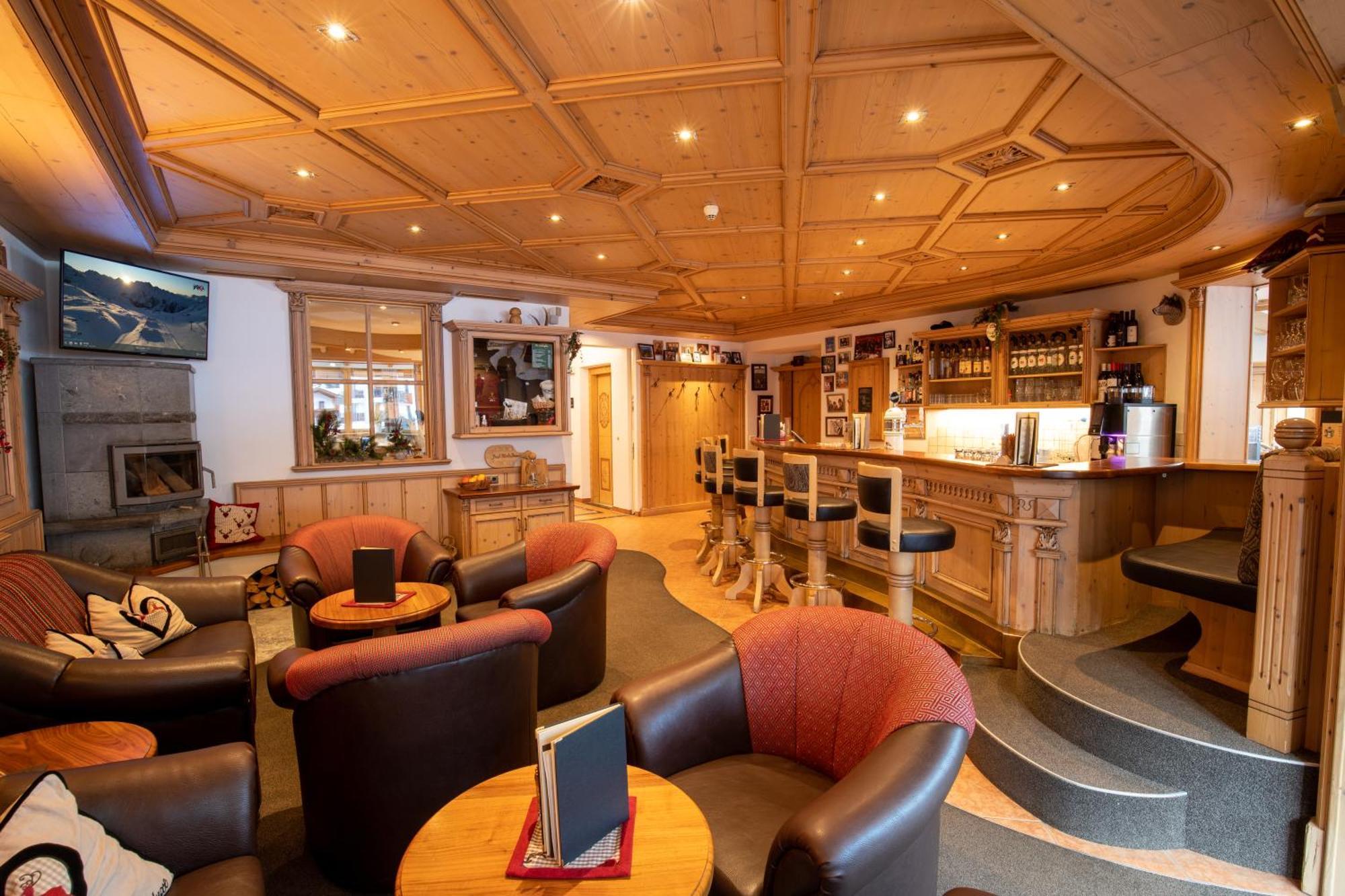 Hotel Garni Monte Bianco Ischgl Exterior photo