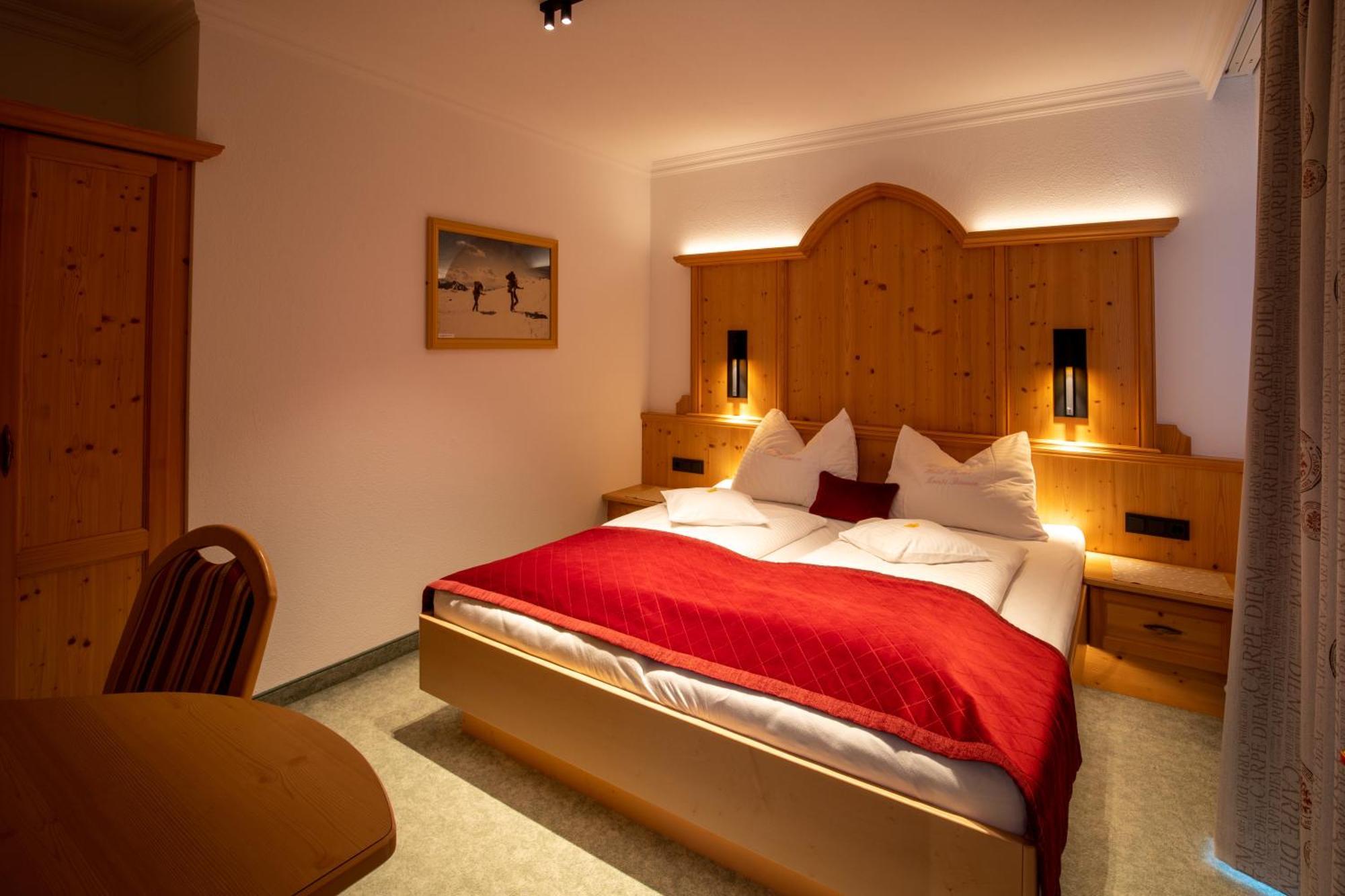 Hotel Garni Monte Bianco Ischgl Exterior photo